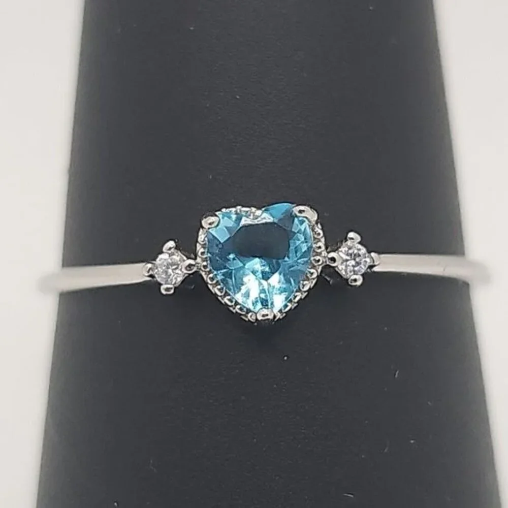 Heart-Shaped Blue CZ Silver Ring‎ Size 8 (NWOT)